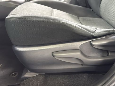 Used 2017 Toyota RAV4 LE image 14