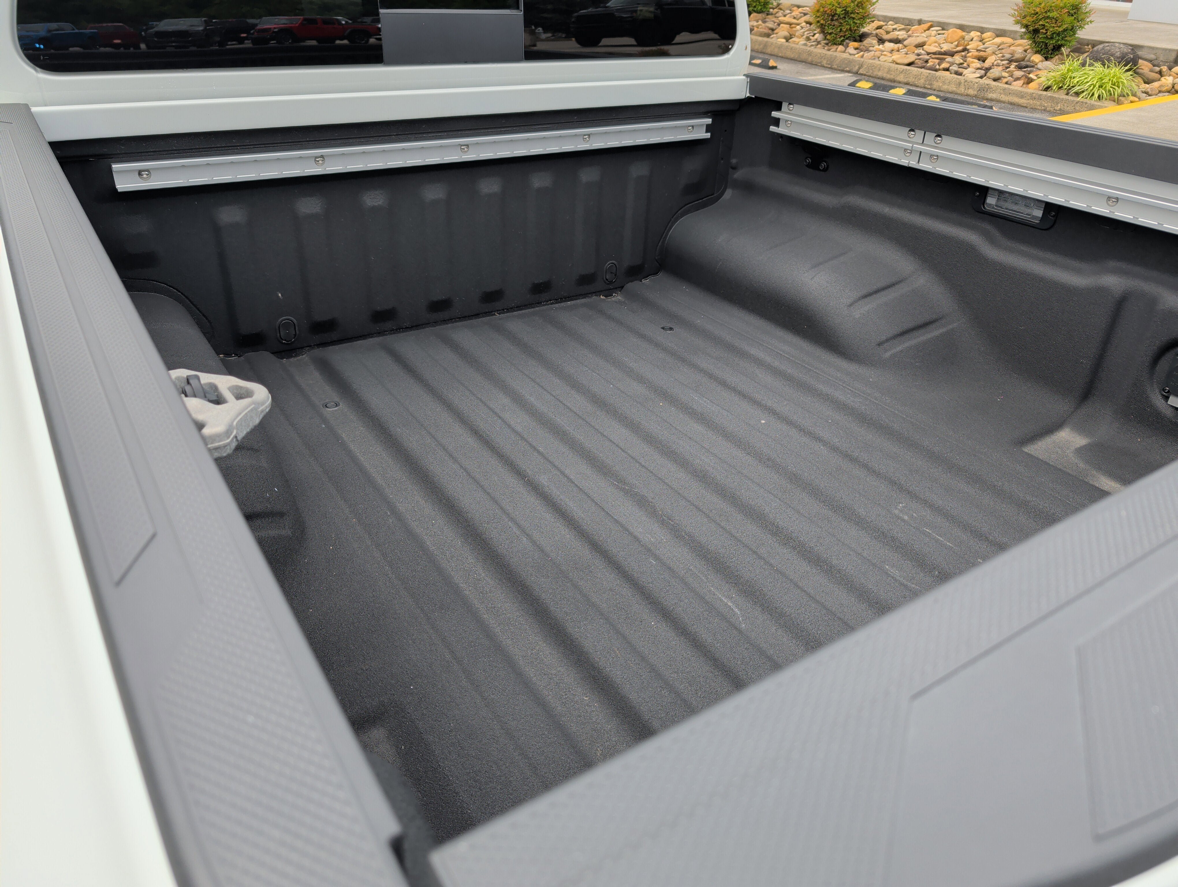 Used 2024 Nissan Frontier PRO-4X w/ Pro Convenience Package AWD/4WD image 19