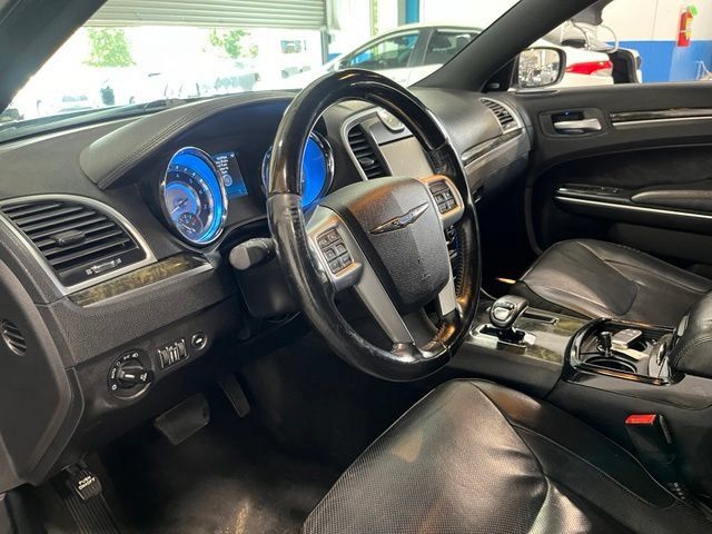 Used 2013 Chrysler 300 C RWD image 23