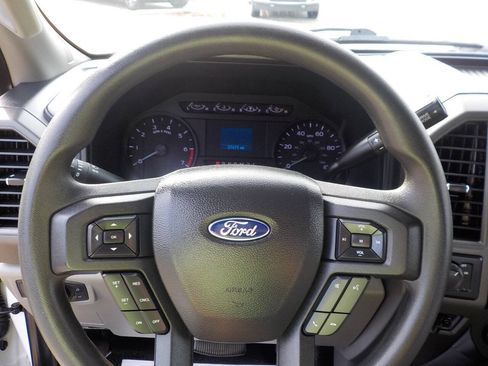 Used 2022 Ford F250 XL w/ Power Equipment Group RWD image 16