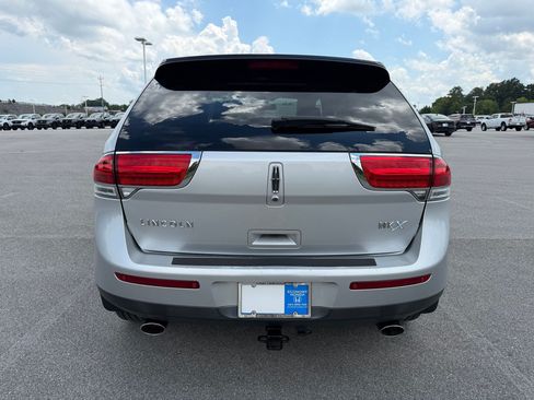 Used 2015 Lincoln MKX FWD w/ Equipment Group 102A image 10