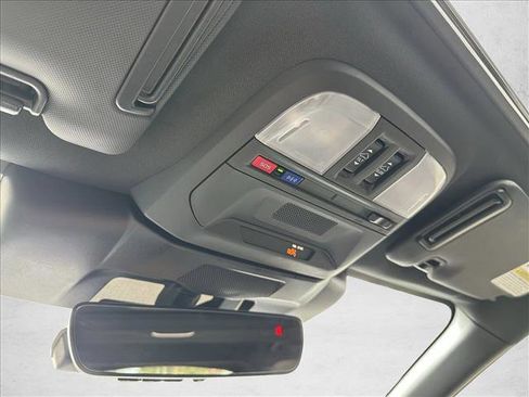 Used 2024 Subaru Crosstrek 2.5i Sport image 21