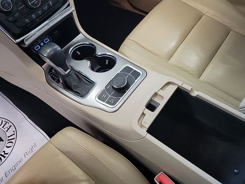 Used 2020 Jeep Grand Cherokee Limited image 10