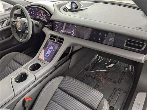 New 2025 Porsche Taycan 4S image 25
