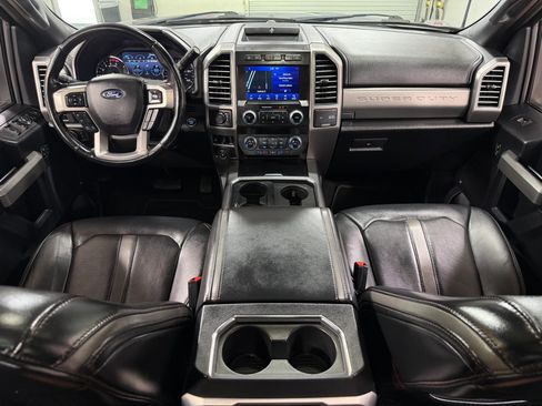 Used 2021 Ford F450 Platinum w/ FX4 Off-Road Package AWD/4WD image 23