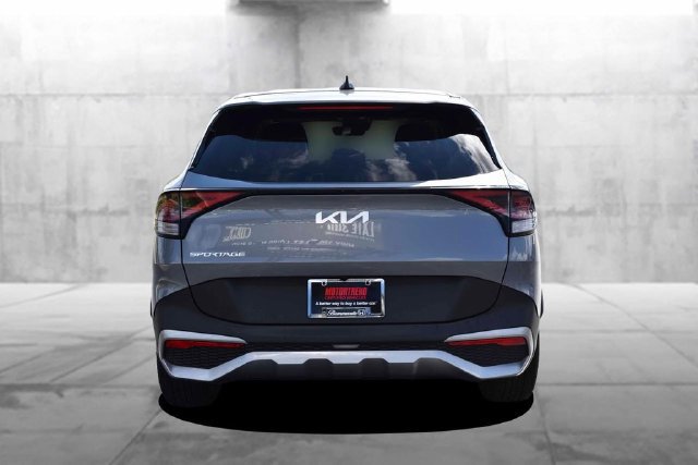 Used 2023 Kia Sportage EX FWD image 6