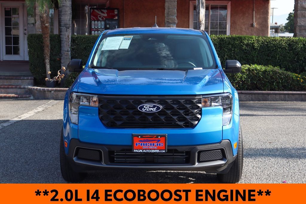 Used 2025 Ford Maverick XLT w/ Equipment Group 302A AWD/4WD image 3