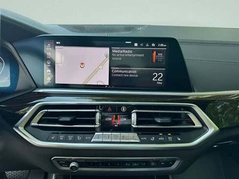 Used 2020 BMW X5 xDrive40i w/ Convenience Package AWD/4WD image 17