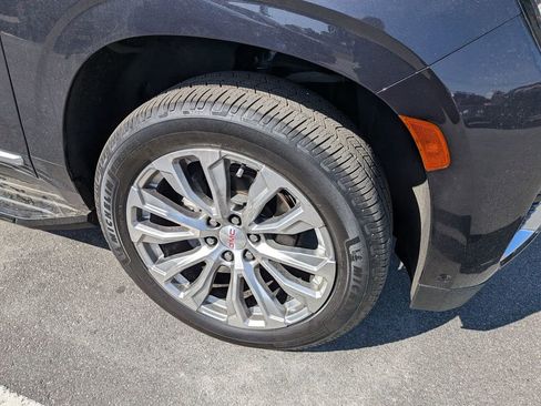 Certified 2024 GMC Yukon Denali w/ Advanced Technology Package image 19