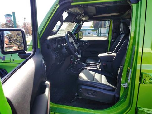 New 2026 Jeep Wrangler Unlimited Rubicon w/ Safety Group image 2