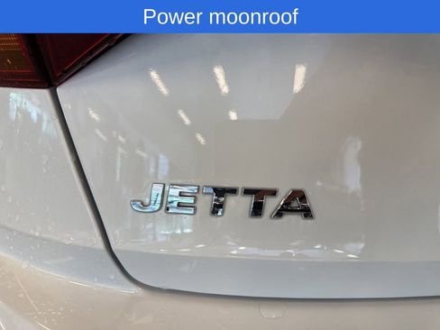 Used 2019 Volkswagen Jetta SEL Premium image 11