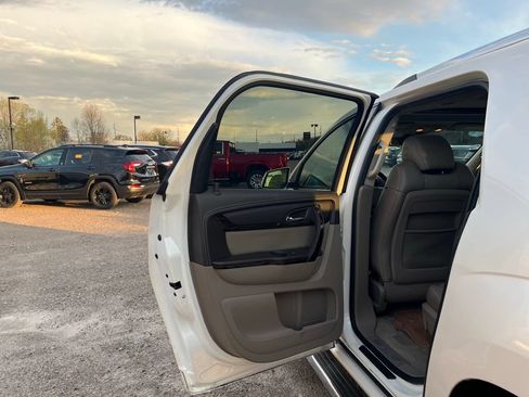 Used 2015 GMC Acadia Denali AWD/4WD image 32