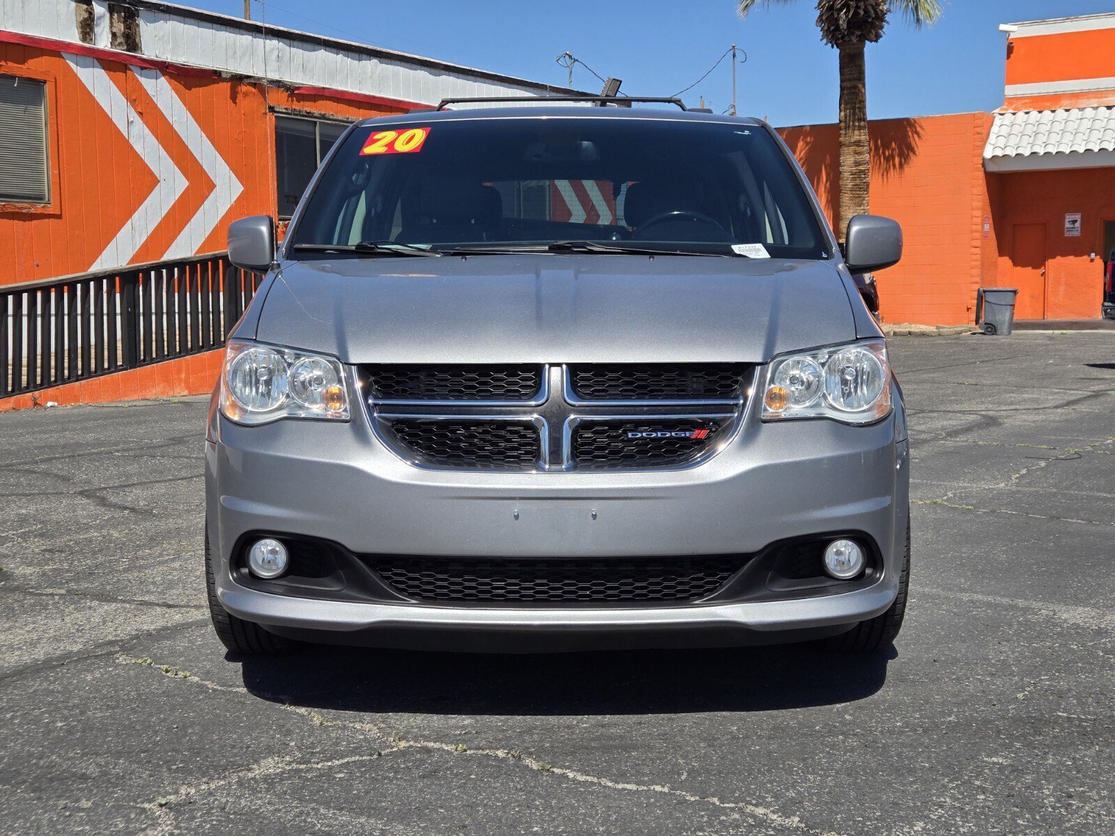 Used 2020 Dodge Grand Caravan SXT FWD image 5