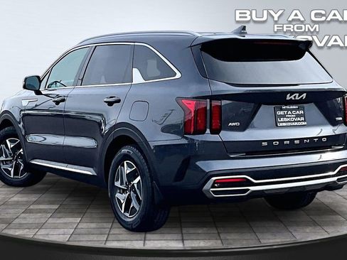 Used 2022 Kia Sorento S image 2