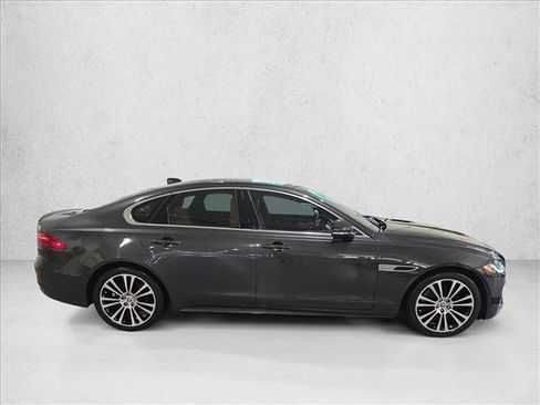 Used 2024 Jaguar XF R-Dynamic SE AWD/4WD image 4