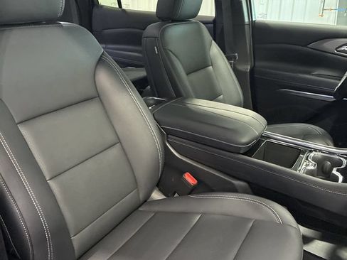 Used 2026 Chevrolet Traverse LT AWD/4WD image 39