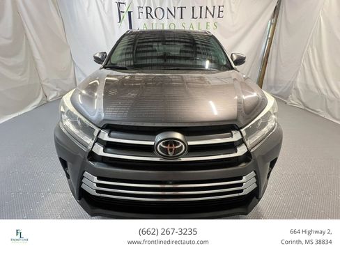 Used 2018 Toyota Highlander Limited Platinum AWD/4WD image 2