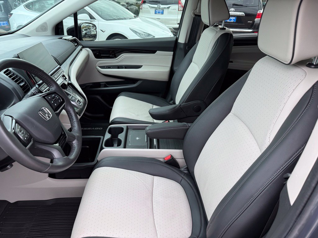 Certified 2025 Honda Odyssey Elite image 11