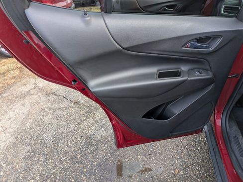 Used 2020 Chevrolet Equinox LT image 20