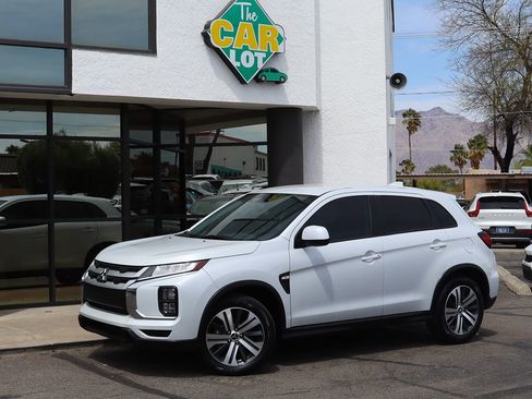 Used 2024 Mitsubishi Outlander Sport AWD image 3