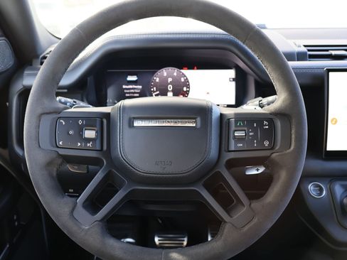 Certified 2023 Land Rover Defender 110 V8 image 15