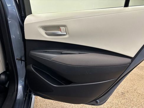Used 2020 Toyota Corolla LE w/ Carpet Mat Package (TMS) FWD image 19