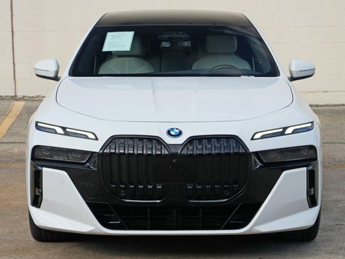 Used 2023 BMW i7 xDrive60 AWD/4WD image 60