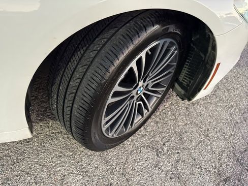 Used 2019 BMW 530i 530i w/ Convenience Package image 13