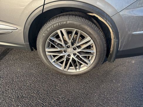 Used 2023 Acura MDX SH-AWD w/ Advance Package image 6