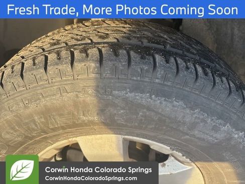 Used 2012 Nissan Frontier SV w/ SV Premium Utility Pkg image 8