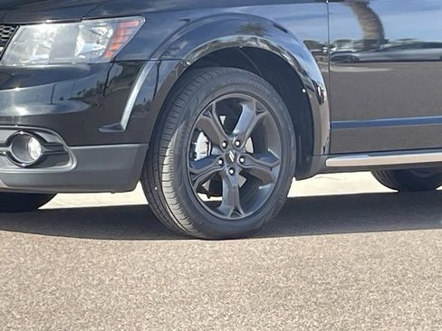 Used 2019 Dodge Journey Crossroad w/ Nav & Sun Group image 25