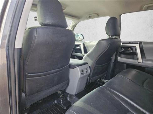 Used 2013 Toyota 4Runner SR5 image 11