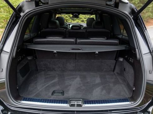 Used 2022 Mercedes-Benz GLS 580 4MATIC image 21