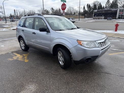 Used 2013 Subaru Forester 2.5X w/ Alloy Wheel Pkg image 5