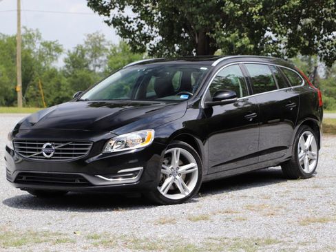 Used 2016 Volvo V60 T5 Premier AWD/4WD image 41