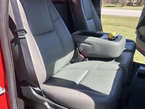 Used 2014 Chevrolet Silverado 3500 W/T w/ Snow Plow Prep Package image 57