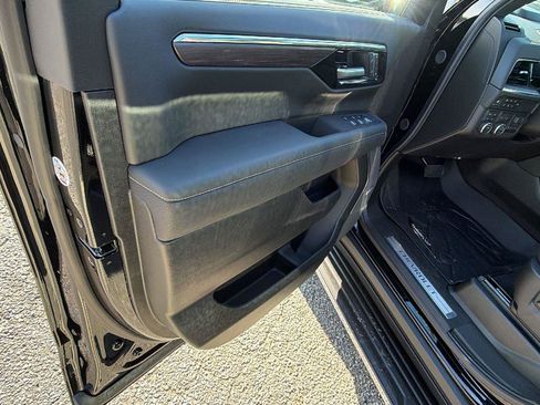 New 2026 Chevrolet Tahoe Premier w/ Sun And Tow Package AWD/4WD image 11