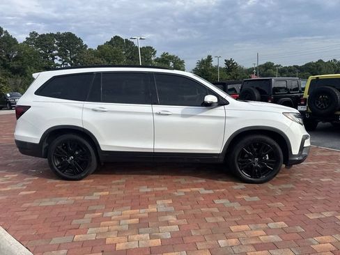 Used 2022 Honda Pilot Black Edition image 24