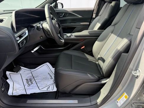 New 2026 Cadillac Lyriq Sport image 10