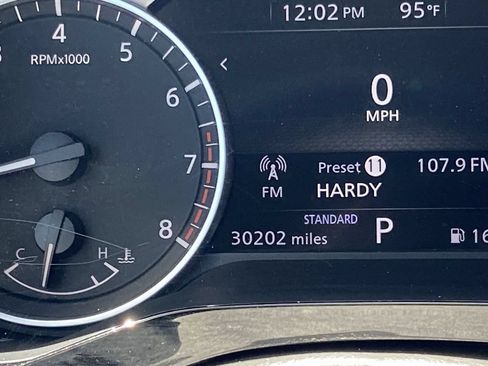 Used 2025 Nissan Pathfinder SV FWD image 8