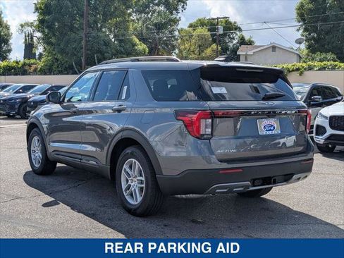 New 2026 Ford Explorer Active RWD image 3