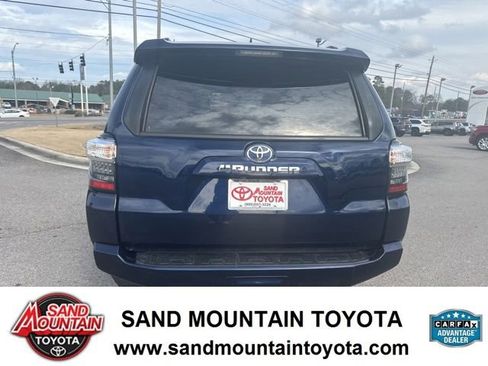 Used 2022 Toyota 4Runner SR5 Premium w/ Moonroof Package image 4