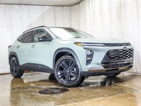 New 2026 Chevrolet Trax ACTIV w/ Sunroof Package image 2