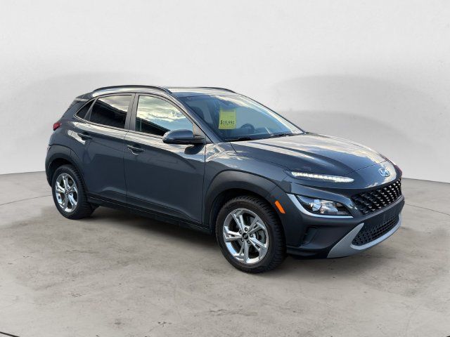 Certified 2023 Hyundai Kona SEL AWD/4WD image 3