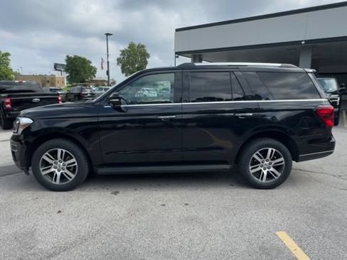 Used 2024 Ford Expedition Limited AWD/4WD image 5