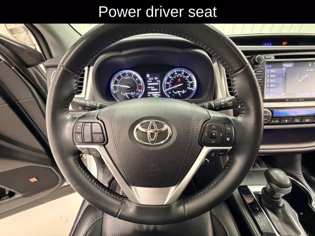 Used 2019 Toyota Highlander Limited AWD/4WD image 9