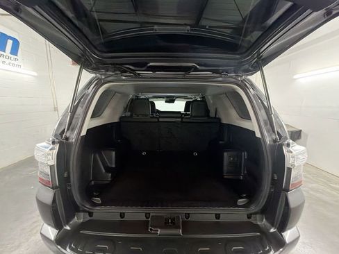 Used 2022 Toyota 4Runner SR5 Premium w/ Moonroof Package AWD/4WD image 26