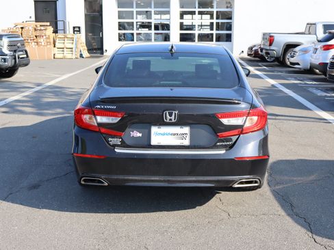 Used 2022 Honda Accord Sport image 9