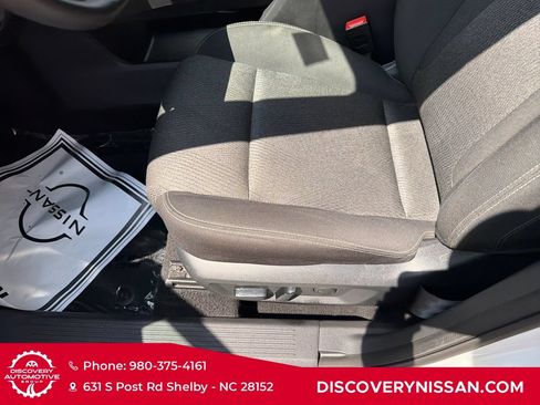 Certified 2024 Nissan Rogue SV FWD image 12