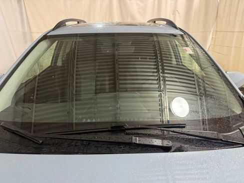 Used 2019 Subaru Crosstrek 2.0i Premium w/ Moonroof Package image 13